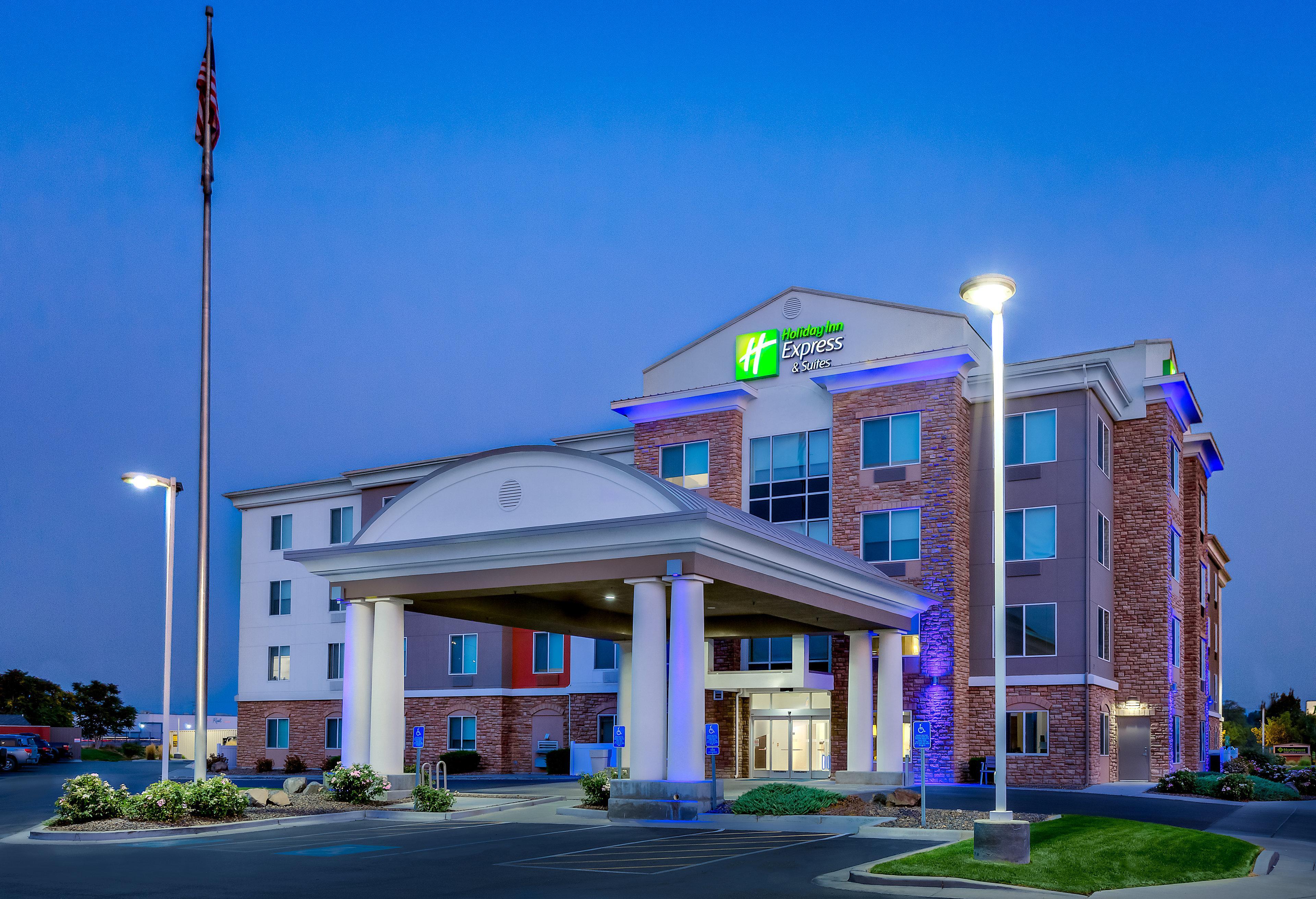 Holiday Inn Express Hotel & Suites Ontario By Ihg Eksteriør billede