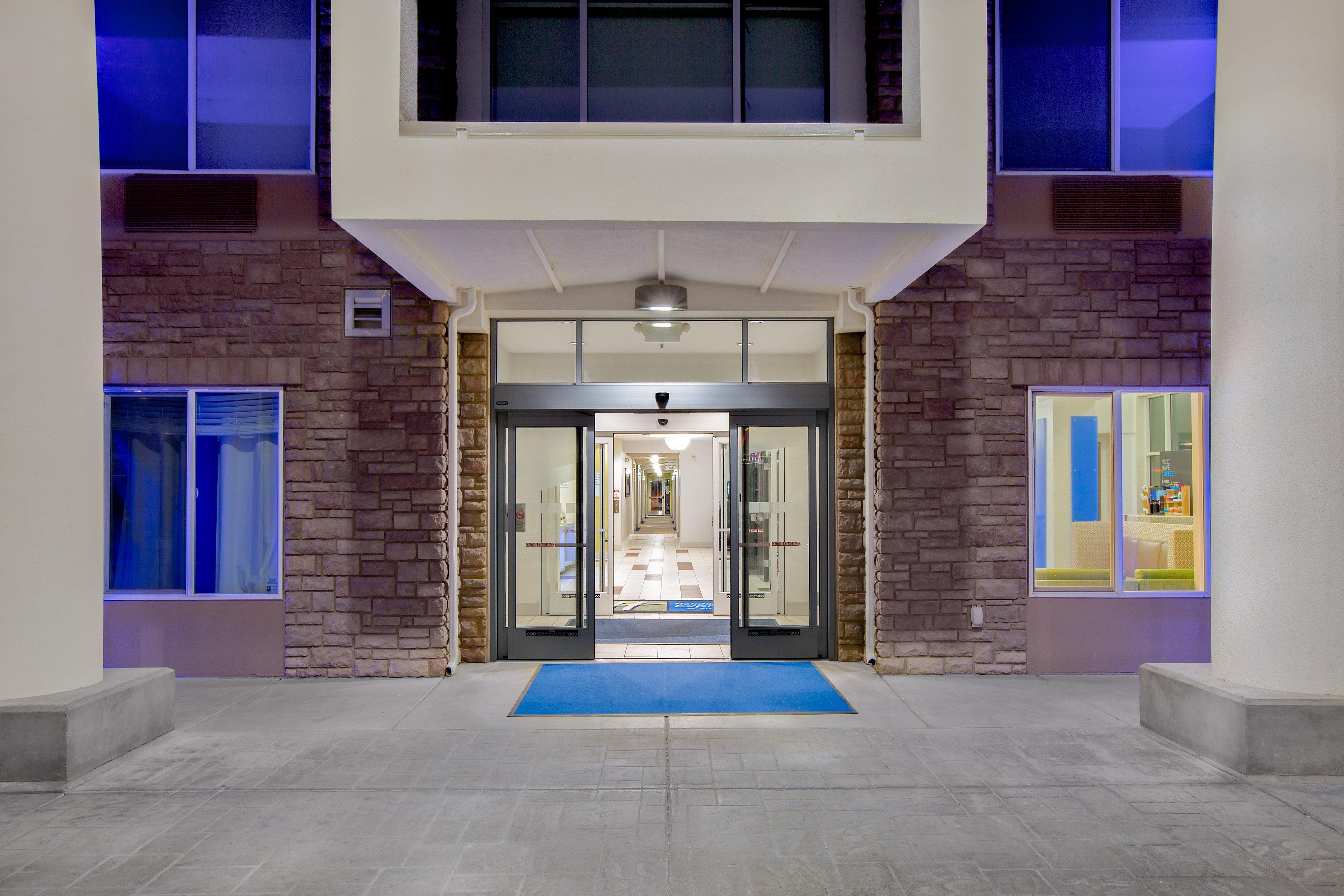 Holiday Inn Express Hotel & Suites Ontario By Ihg Eksteriør billede