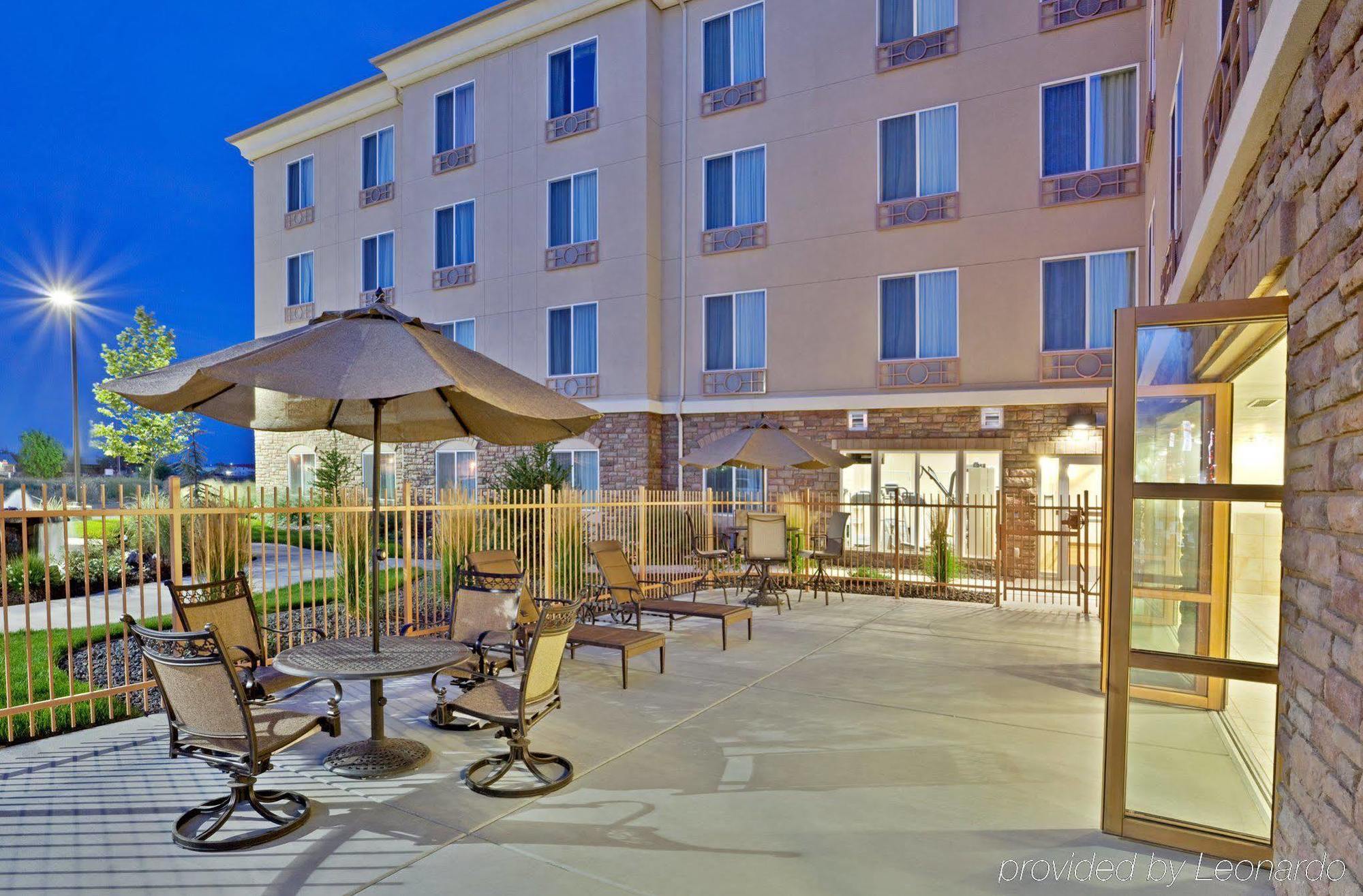 Holiday Inn Express Hotel & Suites Ontario By Ihg Eksteriør billede